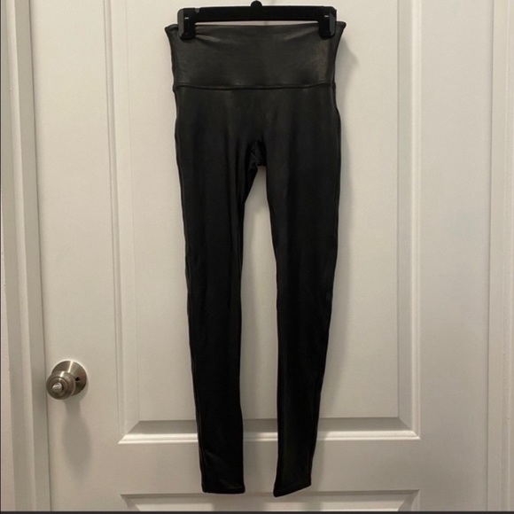 Spanx Faux Leather Leggings - Picture 6 of 7